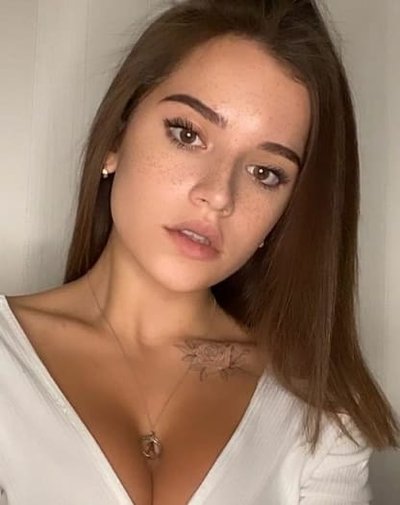 Анна Комарова (Anny Myrrr)