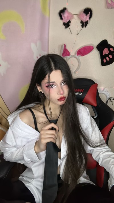Анна Рейнли (Annarainlee)