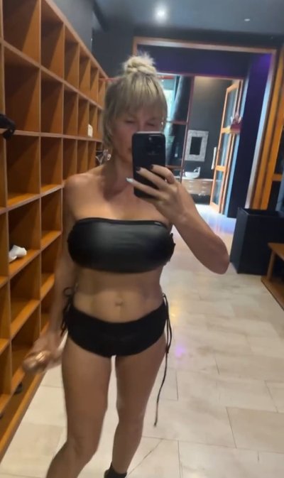 Надя Сказка (Nadya Basinger)
