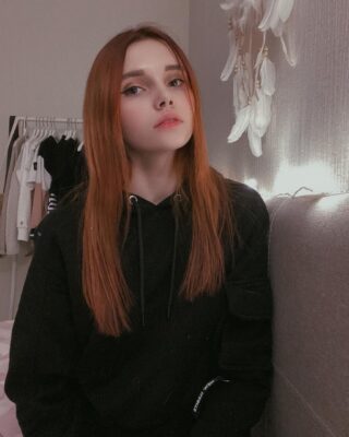 Лера Смородинова (Smorodinova)