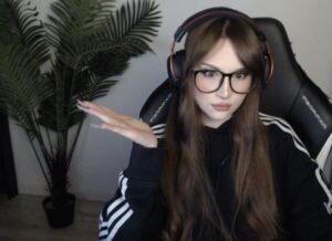 Даша (Dasha228play)
